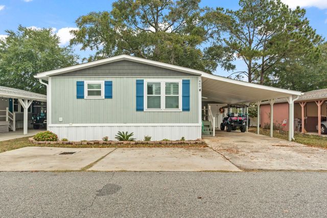 460 Fair Oaks Dr., Surfside Beach, SC 29575
