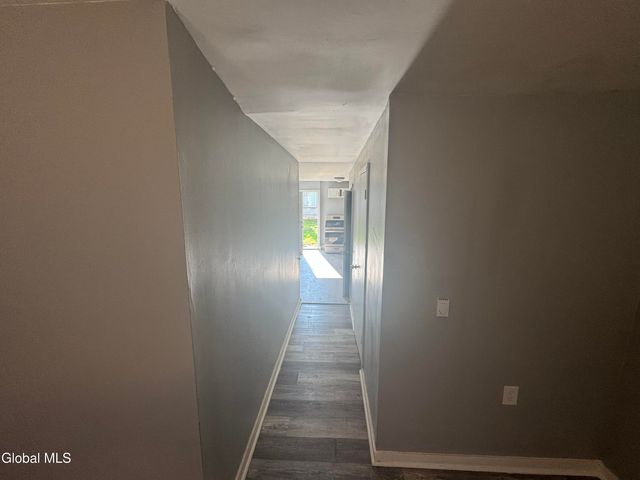 663 2nd Avenue 1R, Troy, NY 12182