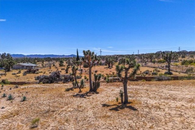 4816 Terry Lane, Yucca Valley, CA 92284