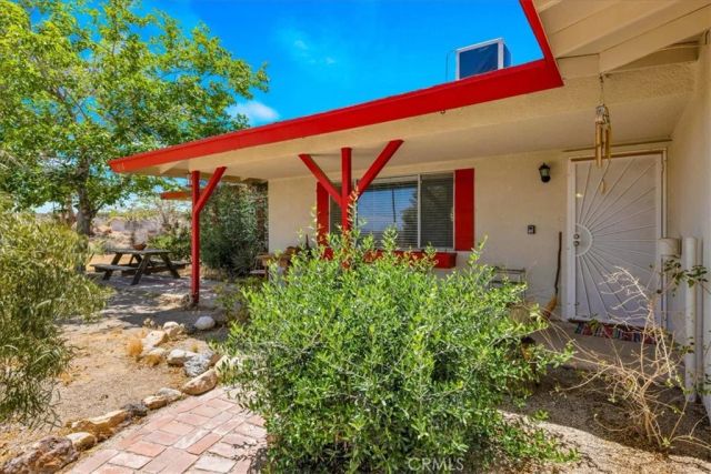 4816 Terry Lane, Yucca Valley, CA 92284