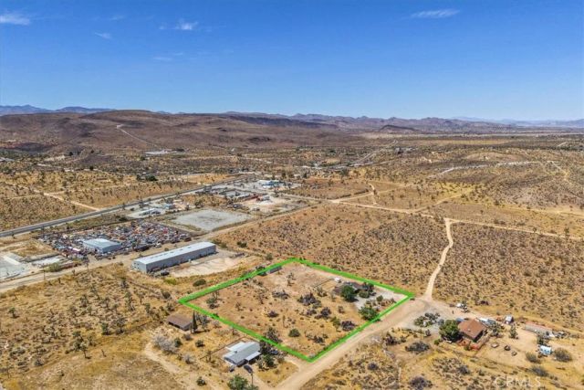4816 Terry Lane, Yucca Valley, CA 92284