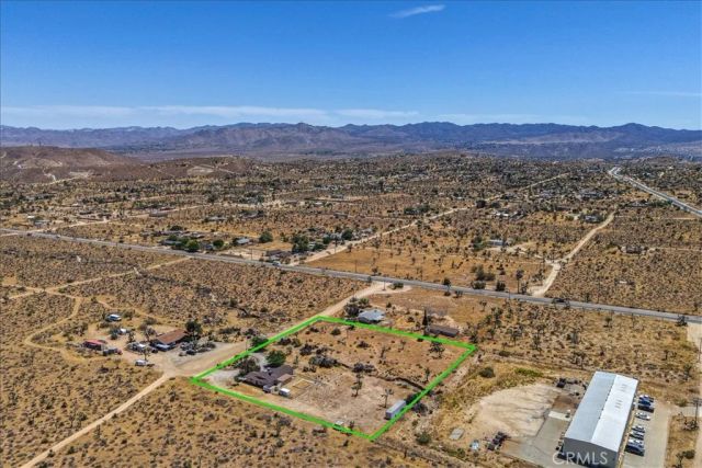 4816 Terry Lane, Yucca Valley, CA 92284