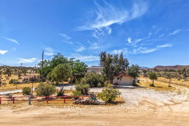 4816 Terry Lane, Yucca Valley, CA 92284