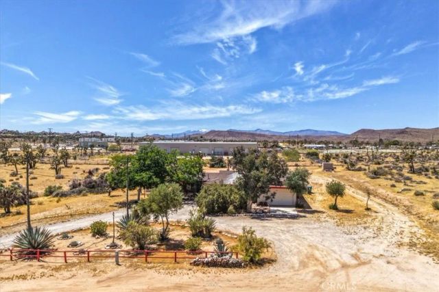 4816 Terry Lane, Yucca Valley, CA 92284