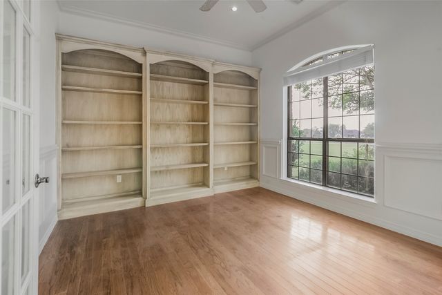 102 Buckskin Drive, Van Alstyne, TX 75495