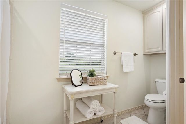 102 Buckskin Drive, Van Alstyne, TX 75495