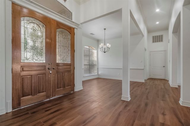 102 Buckskin Drive, Van Alstyne, TX 75495