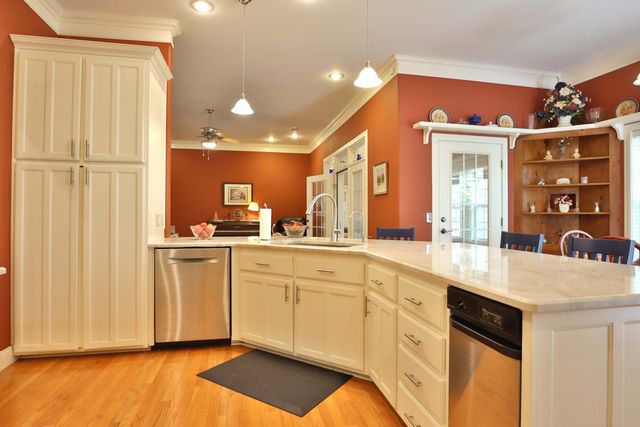 607 Sumac Lane, Marshfield, MO 65706