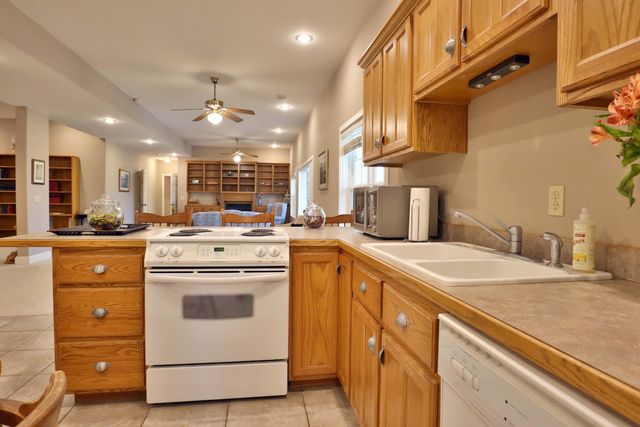 607 Sumac Lane, Marshfield, MO 65706
