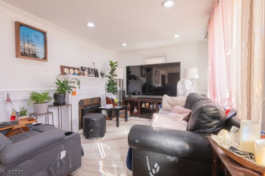 130 Erie St, Dumont Boro, NJ 07628 — photo 2
