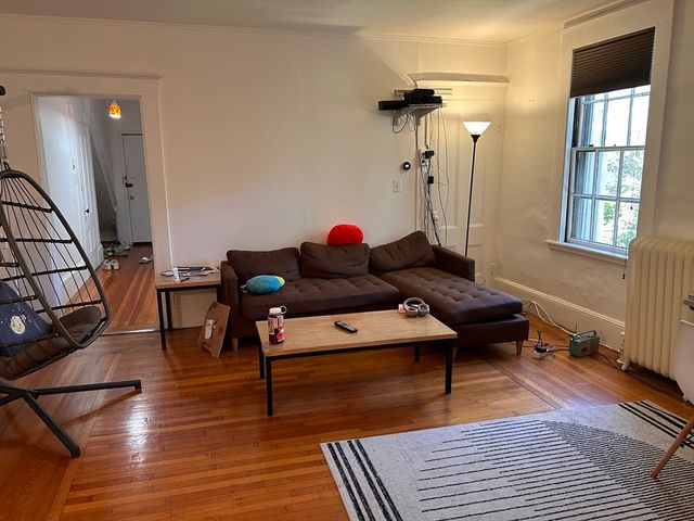 104 Inman 1, Cambridge, MA 02139