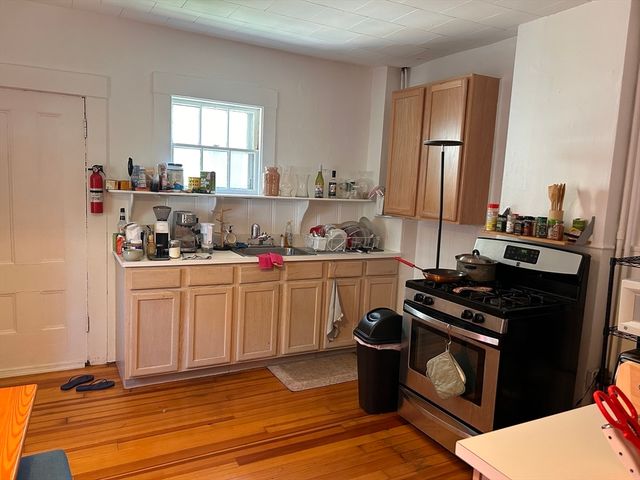 104 Inman 1, Cambridge, MA 02139