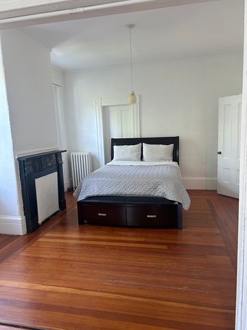 104 Inman 1, Cambridge, MA 02139