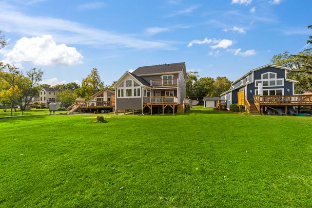36825 N Lake Street, Ingleside, IL 60041