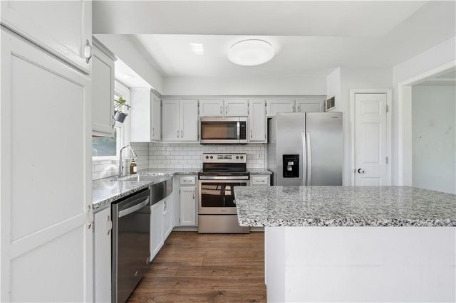 1803 E Gore Road, Raymore, MO 64083