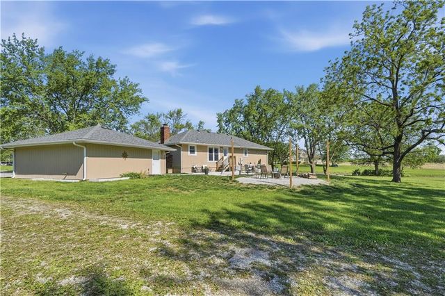 1803 E Gore Road, Raymore, MO 64083