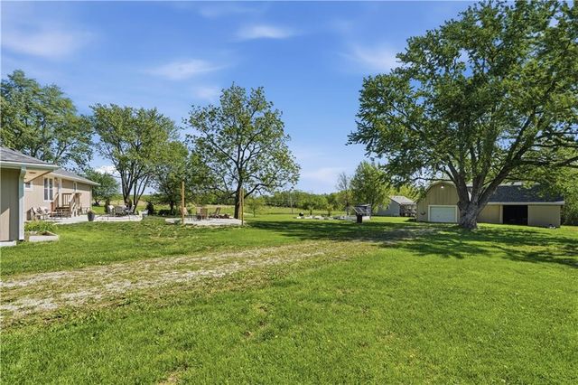 1803 E Gore Road, Raymore, MO 64083