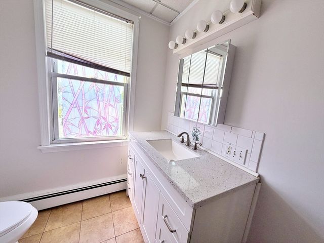 14 Cottage St 3, Boston, MA 02128