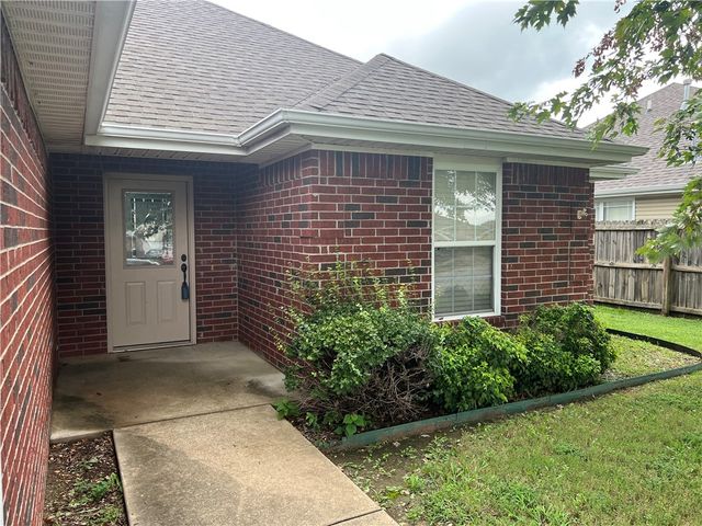 1107 Ken Leach, Siloam Springs, AR 72761