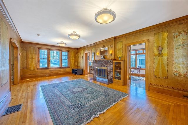 1793 Northampton Street, Holyoke, MA 01040