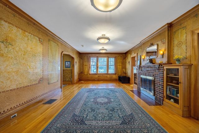 1793 Northampton Street, Holyoke, MA 01040