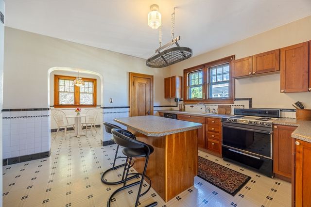 1793 Northampton Street, Holyoke, MA 01040