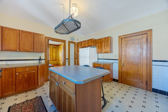 1793 Northampton Street, Holyoke, MA 01040
