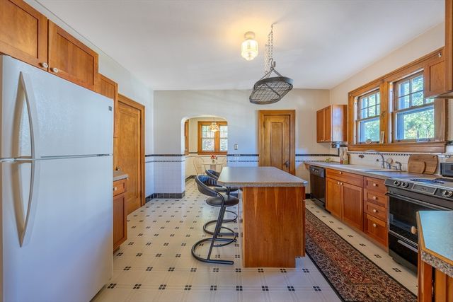 1793 Northampton Street, Holyoke, MA 01040