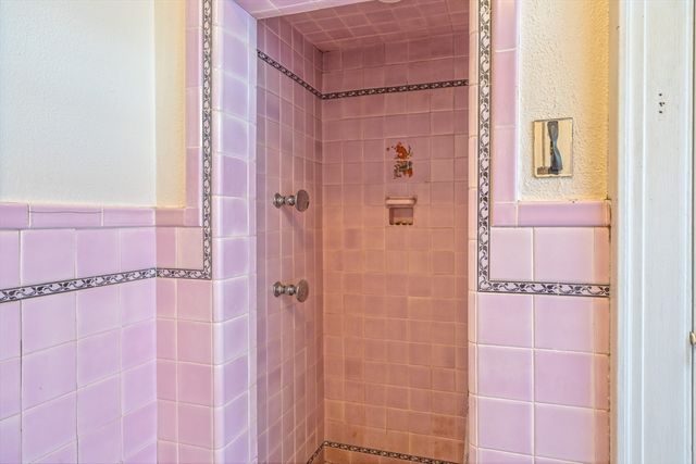 1793 Northampton Street, Holyoke, MA 01040