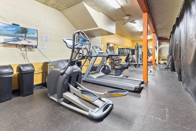 6075 Lincoln Drive 110, Edina, MN 55436