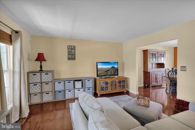 615 W PINE ST, Leesport, PA 19533