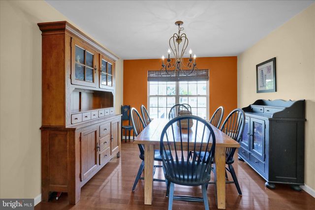 615 W PINE ST, Leesport, PA 19533