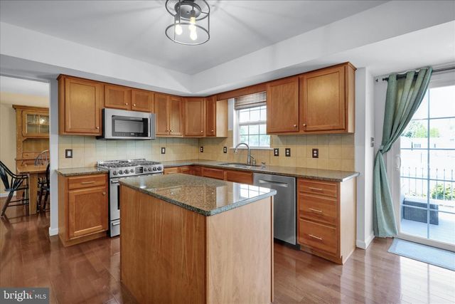 615 W PINE ST, Leesport, PA 19533