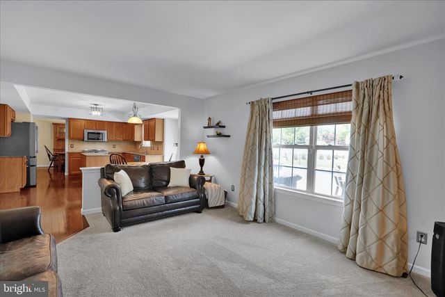 615 W PINE ST, Leesport, PA 19533