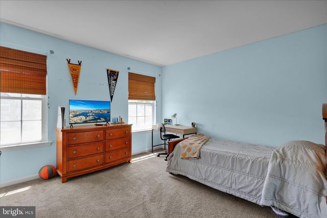 615 W PINE ST, Leesport, PA 19533