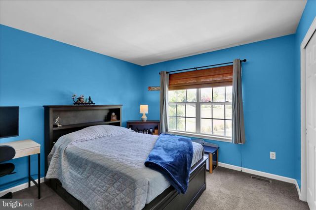 615 W PINE ST, Leesport, PA 19533