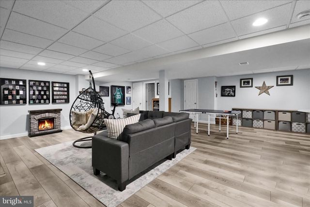 615 W PINE ST, Leesport, PA 19533