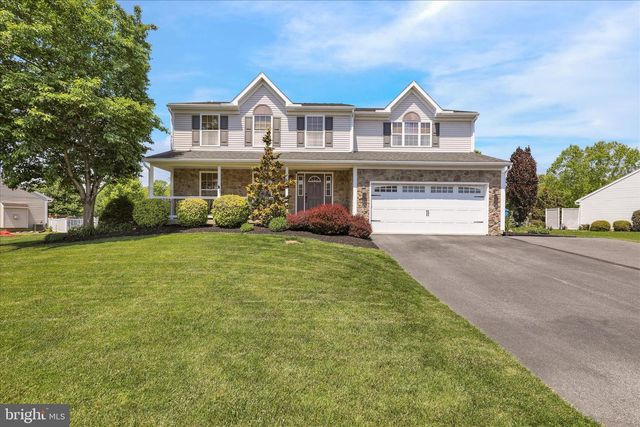 615 W PINE ST, Leesport, PA 19533