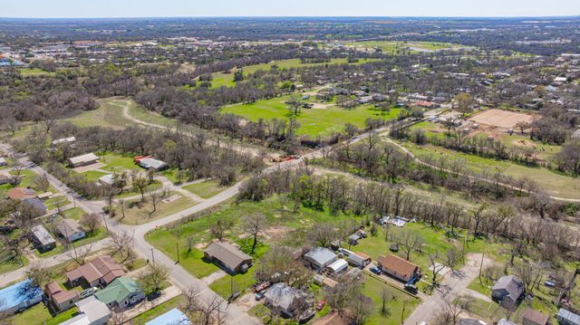 350 S Lennox Street, Stephenville, TX 76401