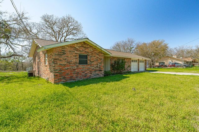350 S Lennox Street, Stephenville, TX 76401