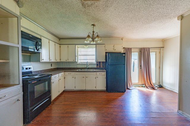 350 S Lennox Street, Stephenville, TX 76401