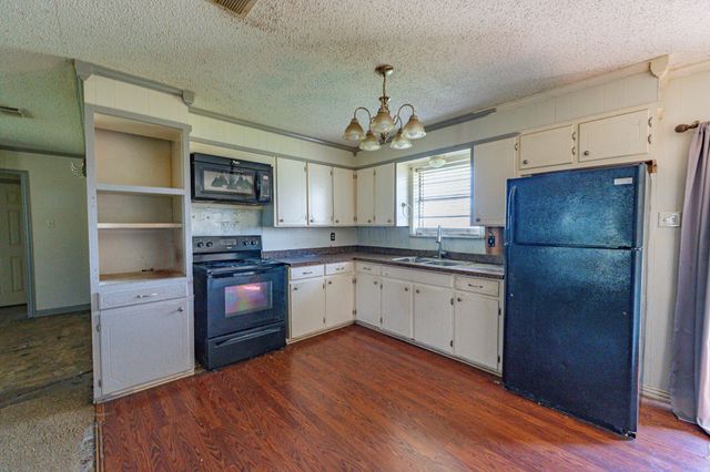 350 S Lennox Street, Stephenville, TX 76401