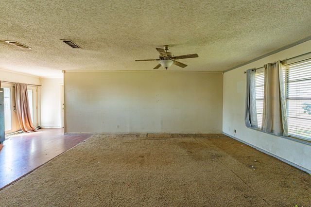 350 S Lennox Street, Stephenville, TX 76401