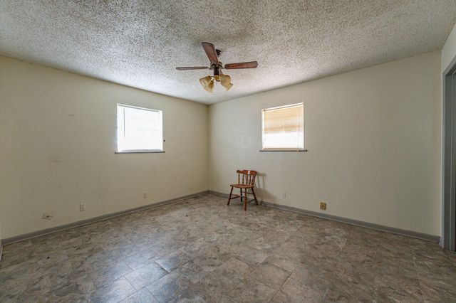 350 S Lennox Street, Stephenville, TX 76401
