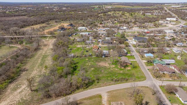 350 S Lennox Street, Stephenville, TX 76401