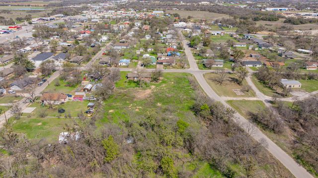 350 S Lennox Street, Stephenville, TX 76401