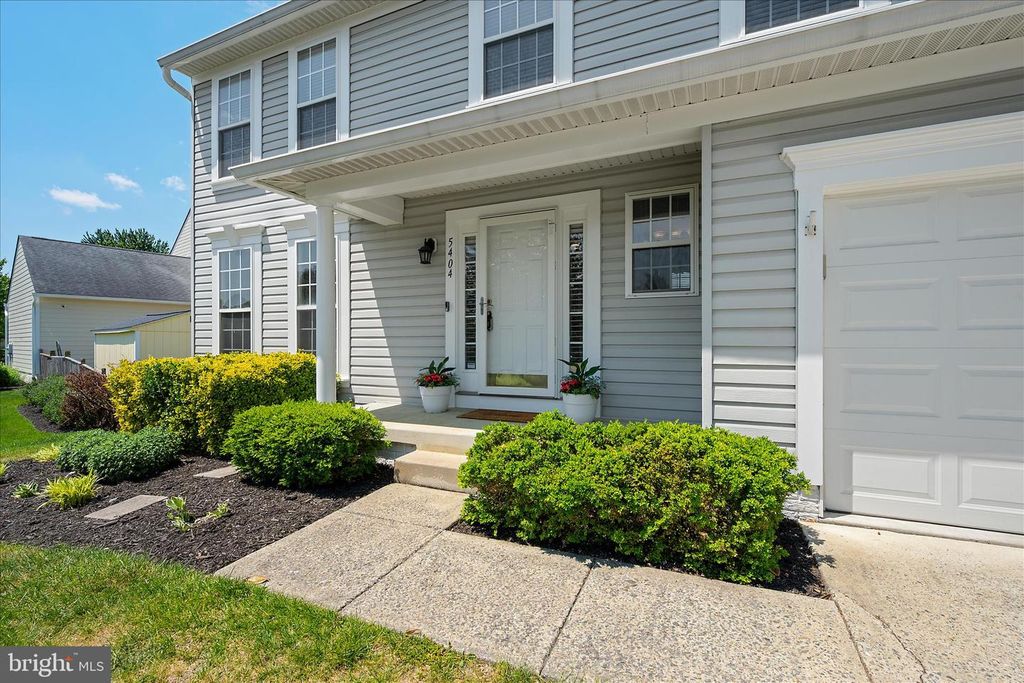 Image 104 of property listing at 5404 CHILLINGHAM PL, Frederick, MD 21703