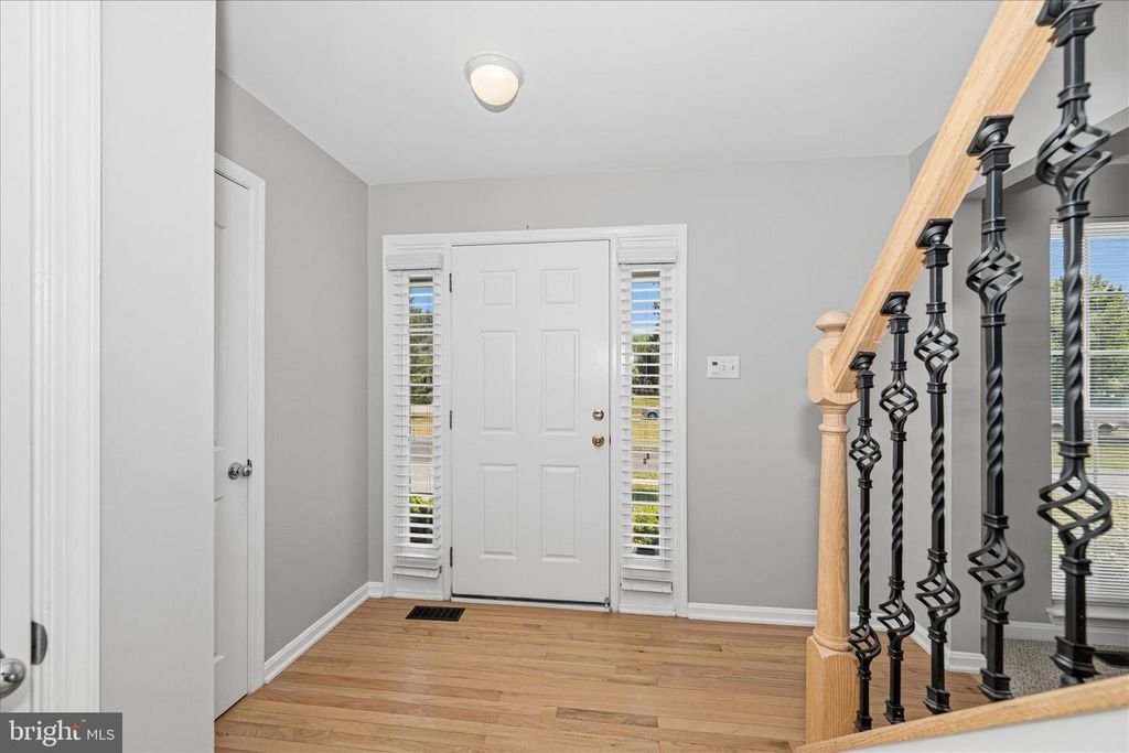 Image 12 of property listing at 5404 CHILLINGHAM PL, Frederick, MD 21703