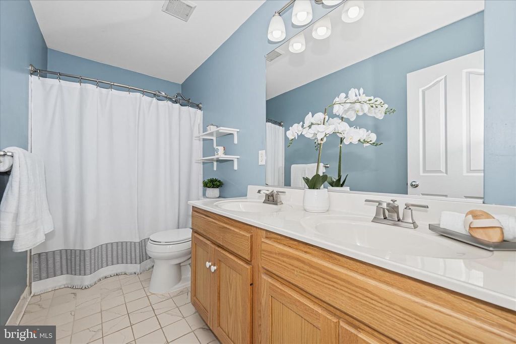 Image 55 of property listing at 5404 CHILLINGHAM PL, Frederick, MD 21703