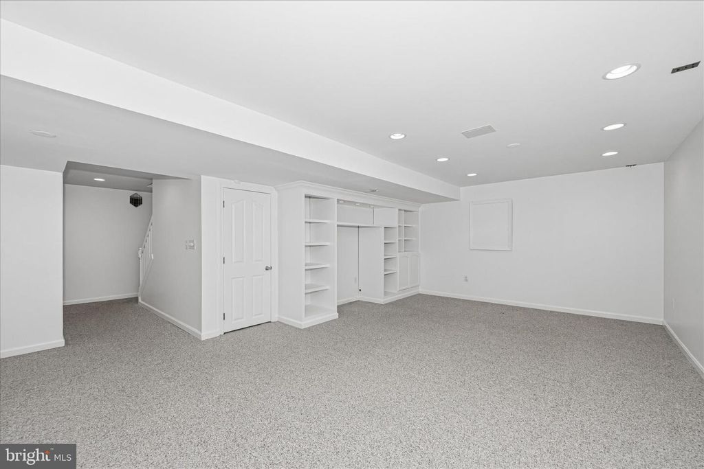 Image 59 of property listing at 5404 CHILLINGHAM PL, Frederick, MD 21703